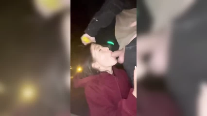 Хуй сосёт на самокате