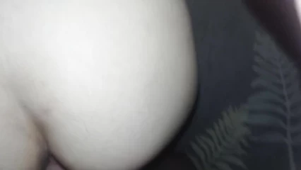 Сзади натягивает соседку Кристину