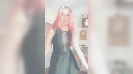 Подруга отжигает