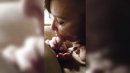 Грелка шлифует член