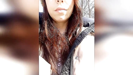 Снегурочка прощается с последним снегом