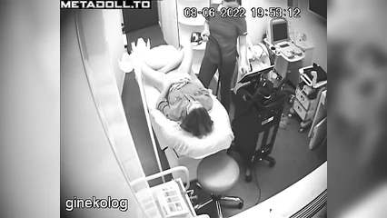 Скрытая камера в кабинете гинеколога 2