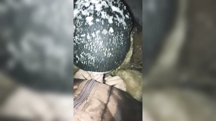 Вафлёрша Алёна готова сосать даже на улице в снегопад