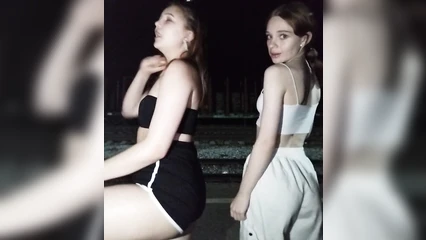 Ночные гульки девчонок