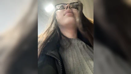 Застенчивая лимонит свою пипиську 3