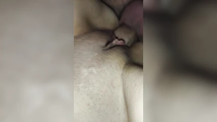 Выебал сучку в душе