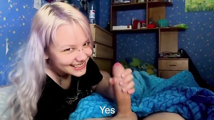 Показал сестрёнке, что такое утренний стояк