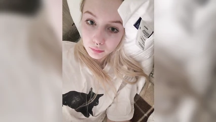 С анальной пробкой в общем чате