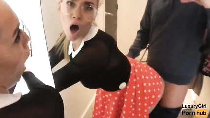 Подруга в очках захотела секса