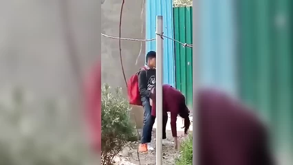 Засняли, как молодежь трахается в закоулках